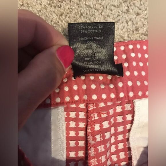 Ann Taylor Signature Polka Dot Pink & White Scalloped Shorts - 2 - Picture 2 of 6